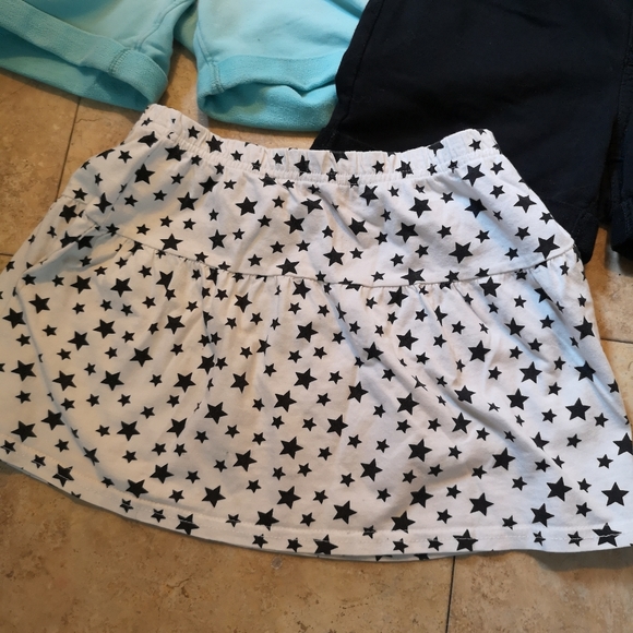 Girls Shorts & Skirt Bundle - Picture 4 of 14